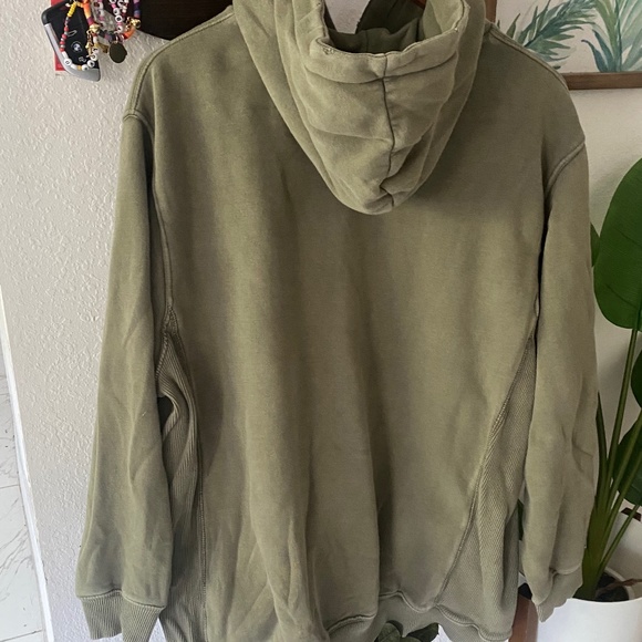 AERIE - The Sweat Everyday Cozy Hoodie - Picture 3 of 4